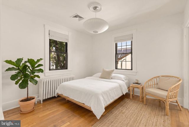 3719 WINDOM PL NW, Washington, DC 20016