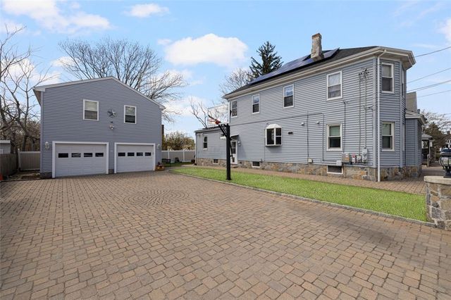 34 Byron Street, Cranston, RI 02920