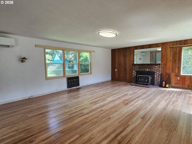 42585 ARIZONA St, Port Orford, OR 97465
