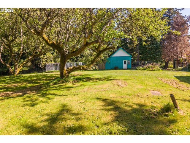 42585 ARIZONA St, Port Orford, OR 97465