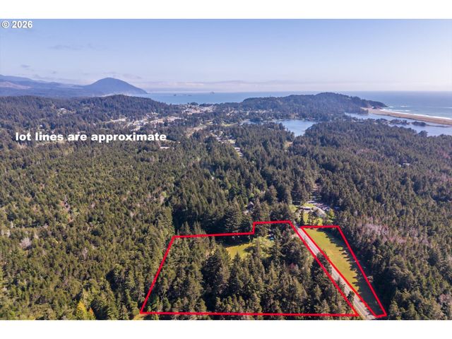 42585 ARIZONA St, Port Orford, OR 97465