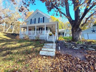 28 Highland St, Spencer, MA 01562