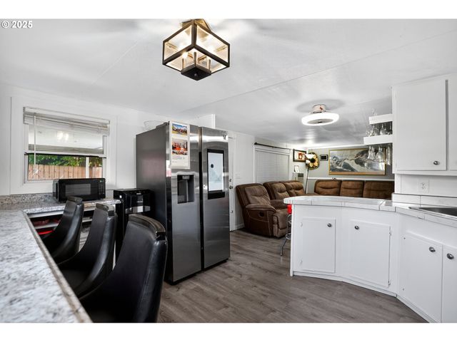 8525 Se ORCHARD Ln 84, Happy Valley, OR 97086