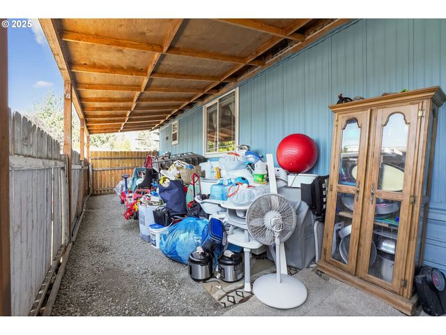 8525 Se ORCHARD Ln 84, Happy Valley, OR 97086