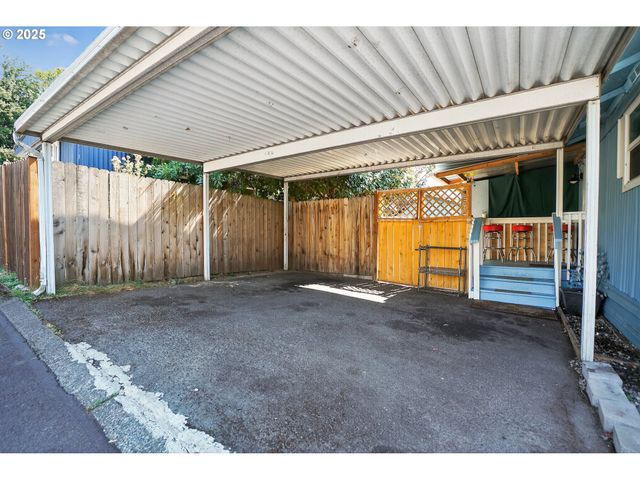 8525 Se ORCHARD Ln 84, Happy Valley, OR 97086