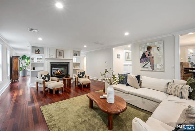 241 Grove Street, Ramsey, NJ 07446