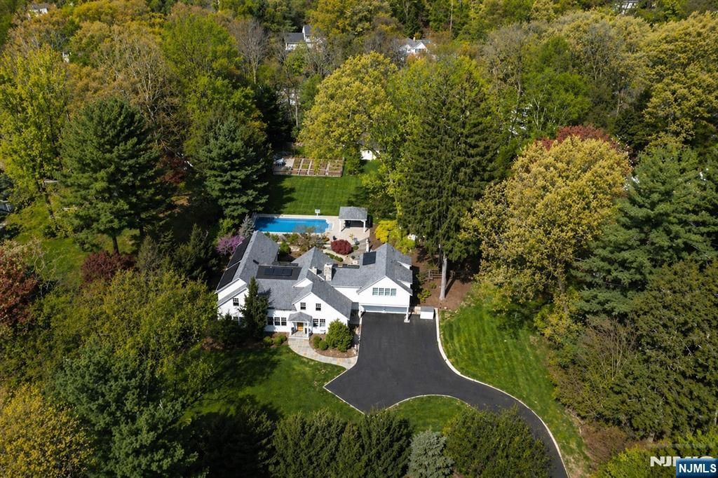 241 Grove Street, Ramsey, NJ 07446