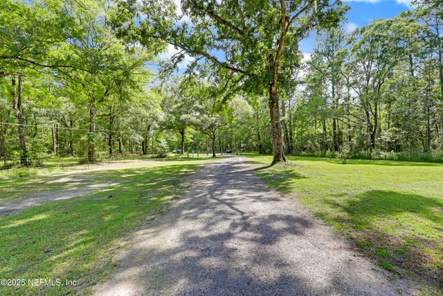 8968 ALLIGATORS Road, Jacksonville, FL 32219