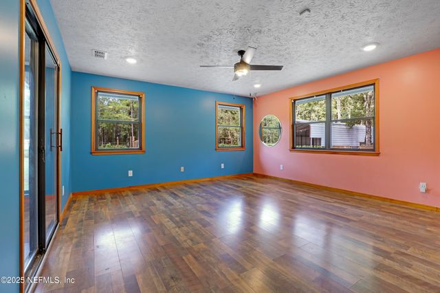 8968 ALLIGATORS Road, Jacksonville, FL 32219