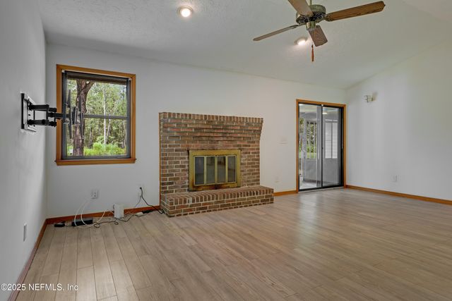 8968 ALLIGATORS Road, Jacksonville, FL 32219