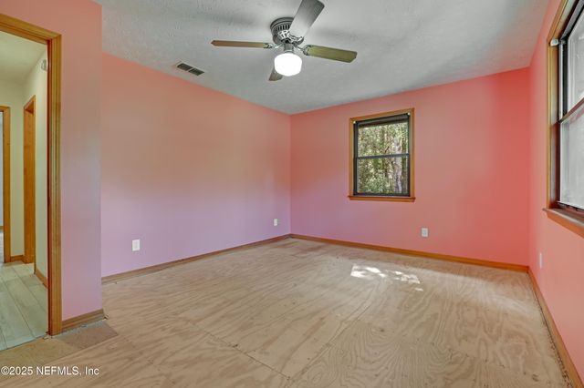 8968 ALLIGATORS Road, Jacksonville, FL 32219