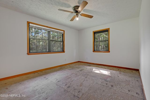 8968 ALLIGATORS Road, Jacksonville, FL 32219