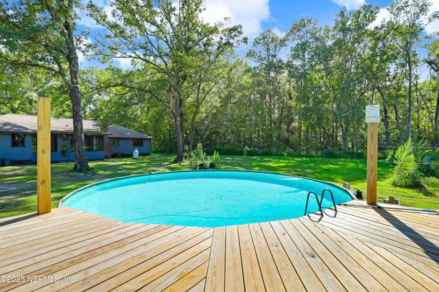 8968 ALLIGATORS Road, Jacksonville, FL 32219
