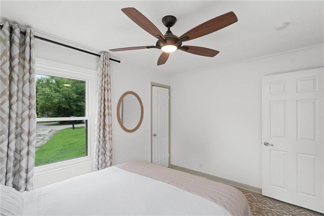 2705 Beverly Circle, Independence, MO 64052