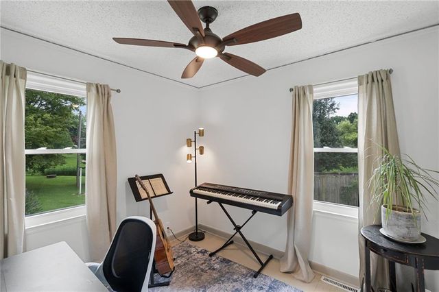2705 Beverly Circle, Independence, MO 64052