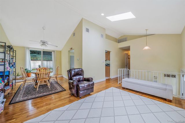 8 Gaymor Lane, Farmingville, NY 11738