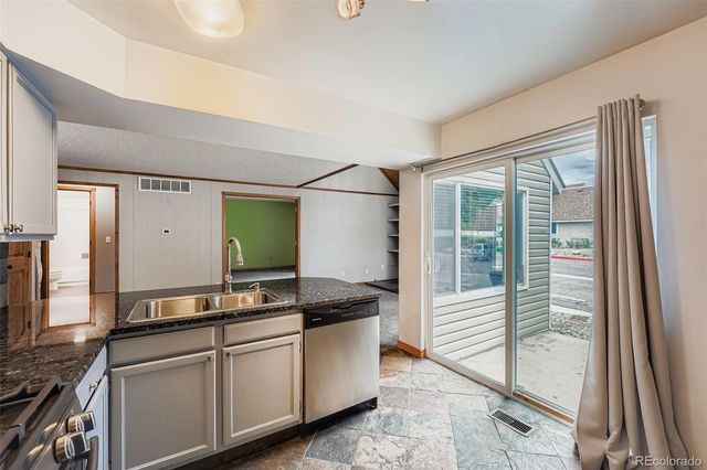 2469 S Xanadu Way A, Aurora, CO 80014