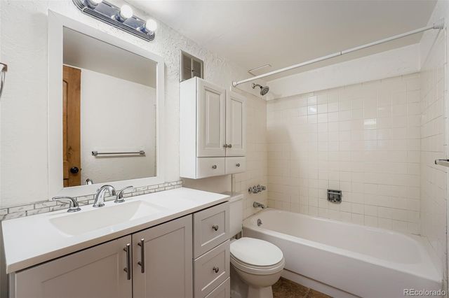 2469 S Xanadu Way A, Aurora, CO 80014