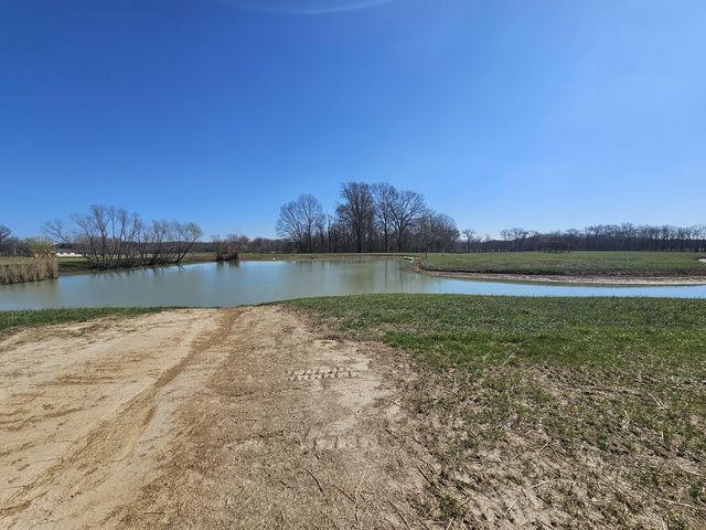 18366 N Jefferson Field Lane, Mt Vernon, IL 62864