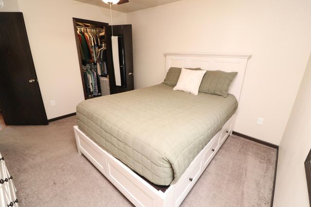 912 30th Avenue W, West Fargo, ND 58078