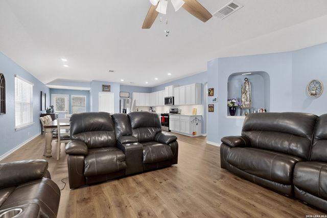 139 Kakapo, San Antonio, TX 78253