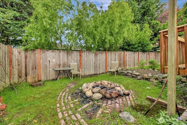 27236 Manor Place NW, Stanwood, WA 98292