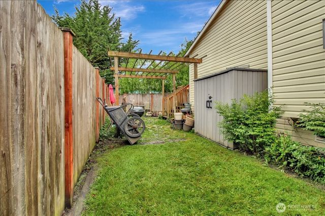 27236 Manor Place NW, Stanwood, WA 98292