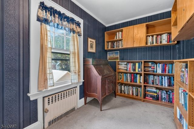 132 Hillside Rd, Elizabeth City, NJ 07208