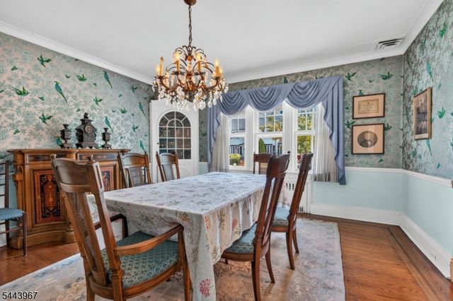 132 Hillside Rd, Elizabeth City, NJ 07208