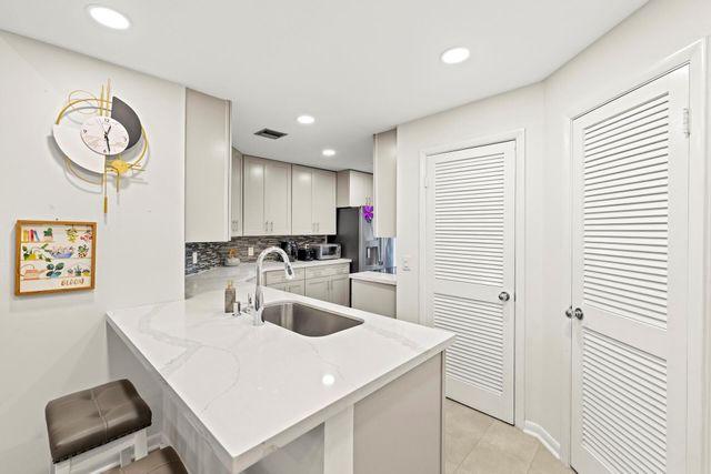 6721 Versailles Court, Lake Worth, FL 33467