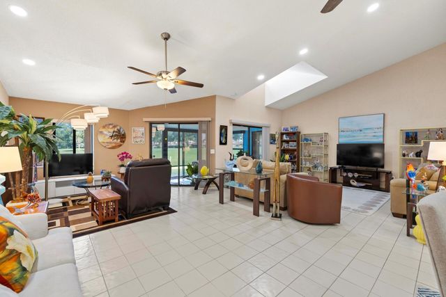 6721 Versailles Court, Lake Worth, FL 33467