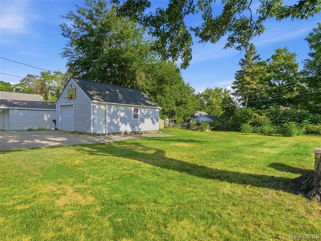 529 E Broad Street, Linden, MI 48451