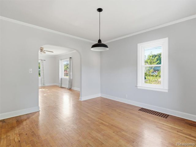 529 E Broad Street, Linden, MI 48451