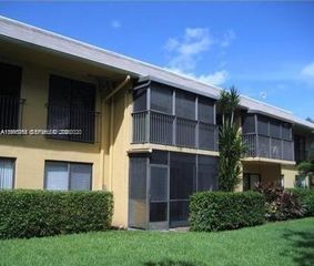 5921 Washington St 122, Hollywood, FL 33023