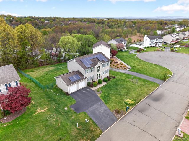 9 Silo Farm Place, Middletown, NY 10941