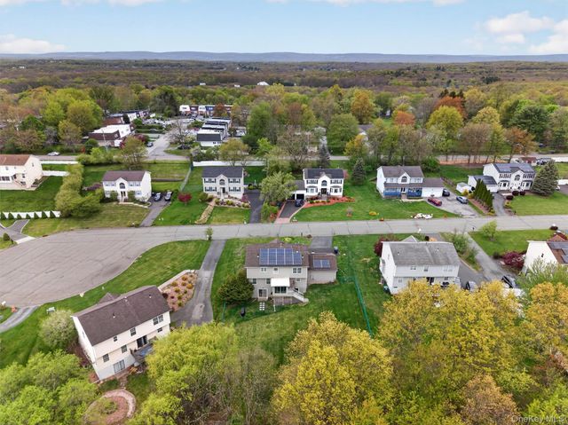 9 Silo Farm Place, Middletown, NY 10941