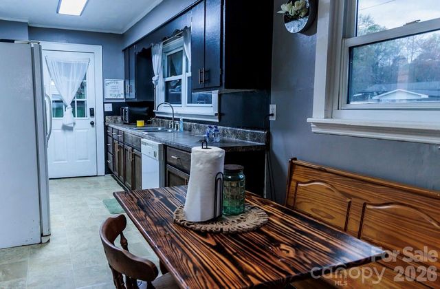 119 Collins Avenue, Forest City, NC 28043