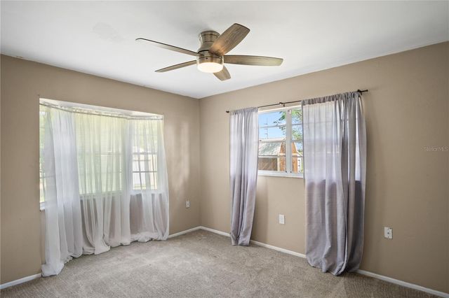 805 CENTER STREET, Dundee, FL 33838