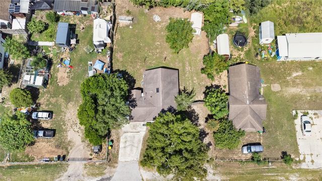 805 CENTER STREET, Dundee, FL 33838