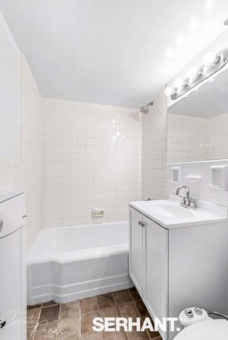 130 E 18th St Apt 8K, New York City, NY 10003
