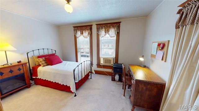 114 E Main Street, Greenville, IL 62246