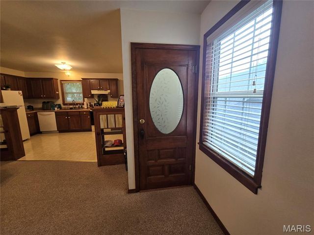 114 E Main Street, Greenville, IL 62246
