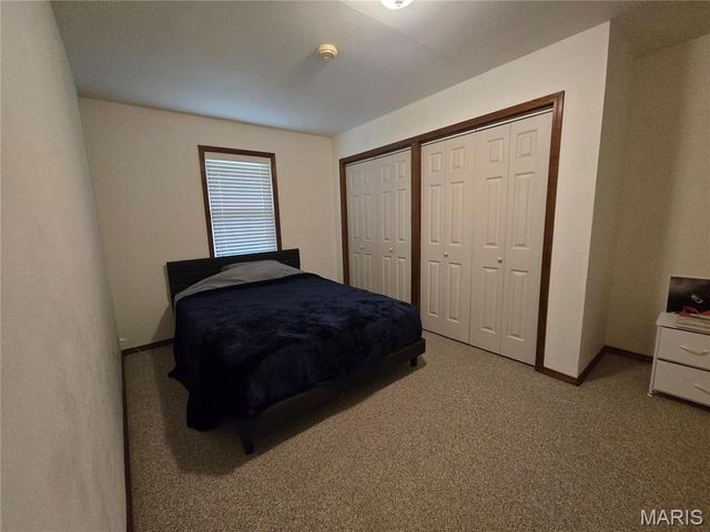 114 E Main Street, Greenville, IL 62246