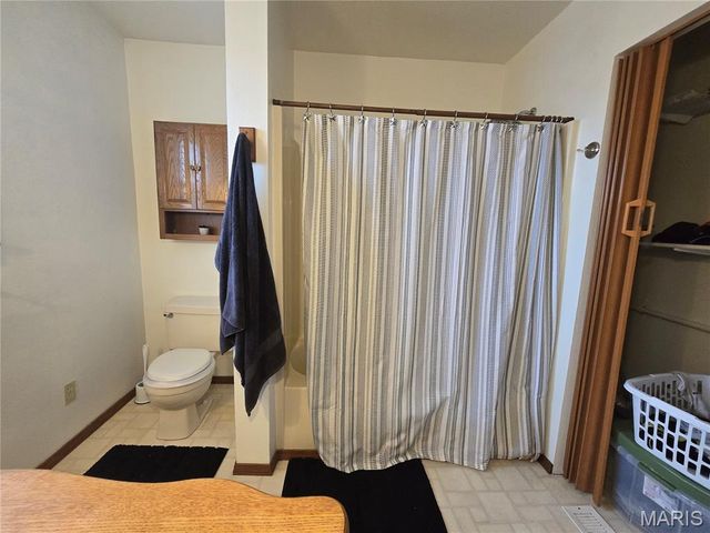 114 E Main Street, Greenville, IL 62246