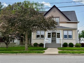 114 E Main Street, Greenville, IL 62246