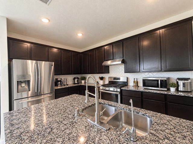 8823 Sandhill Crane Road, Baytown, TX 77521