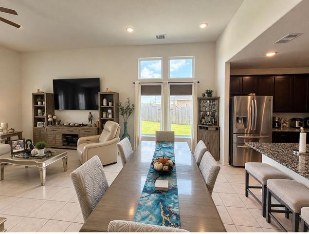 8823 Sandhill Crane Road, Baytown, TX 77521