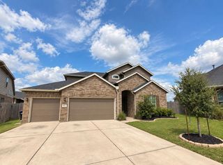 8823 Sandhill Crane Road, Baytown, TX 77521