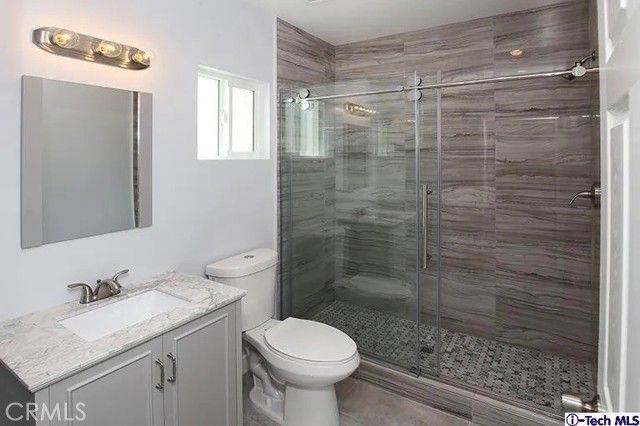 7435 Collett Avenue, Van Nuys (los Angeles), CA 91406