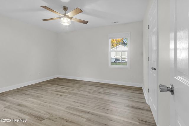 204 Two Oaks Court, Newport, NC 28570